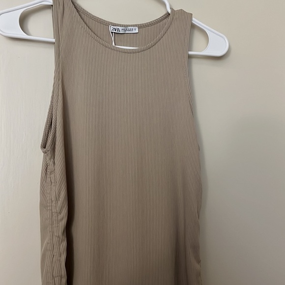 NWOT Zara cream/beige dress with slits on sides size: M - Picture 2 of 10